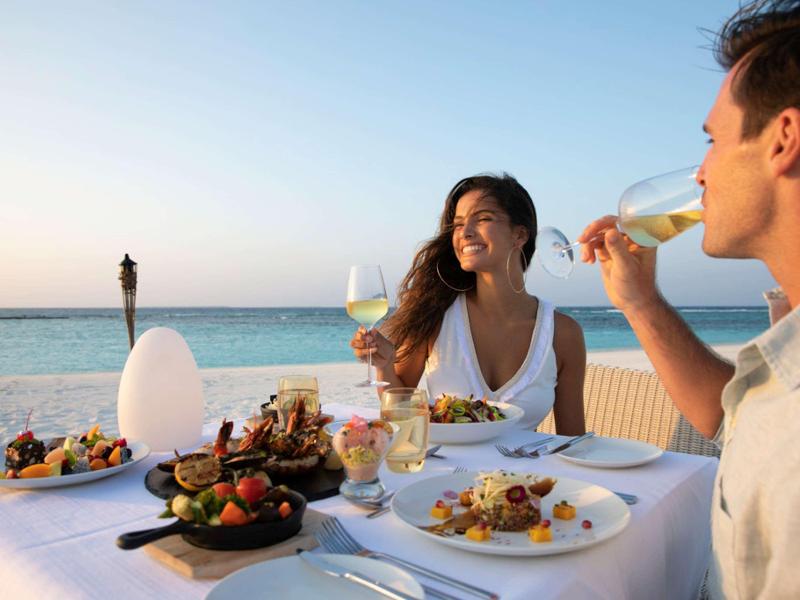 Kuredhivaru Resort & SPA Maldives - Restoran