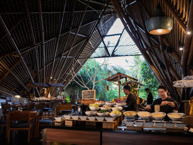 Kuredhivaru Resort & SPA Maldives - Restoran