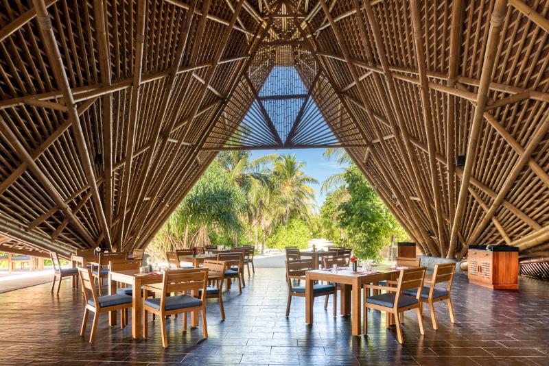 Kuredhivaru Resort & SPA Maldives - Restoran