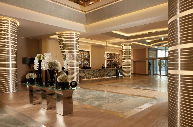 Royal M Hotel & Resort Abu Dhabi by Gewan - Lobi