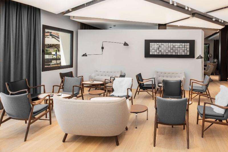 Briig Boutique Hotel - Lobi