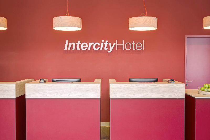 IntercityHotel Frankfurt Hauptbahnhof Süd - Lobi