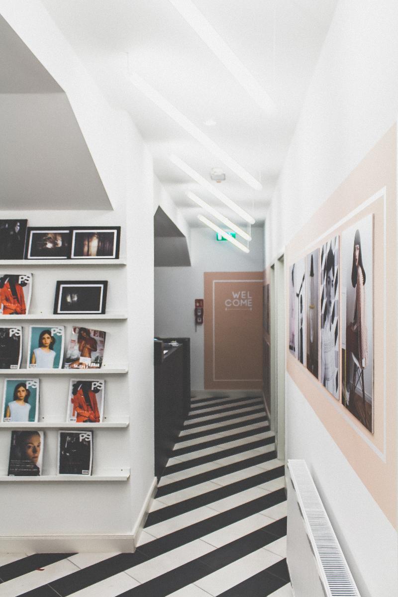 The Magazine Hotel & Apartments - Lobi