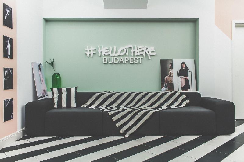The Magazine Hotel & Apartments - Lobi