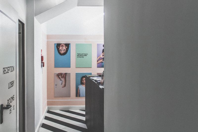 The Magazine Hotel & Apartments - Lobi