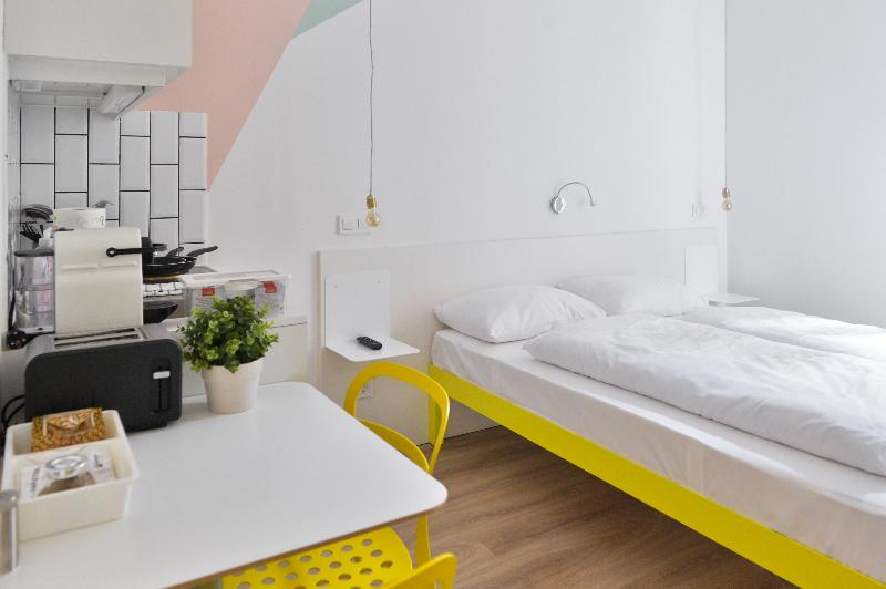 The Magazine Hotel & Apartments - Oda