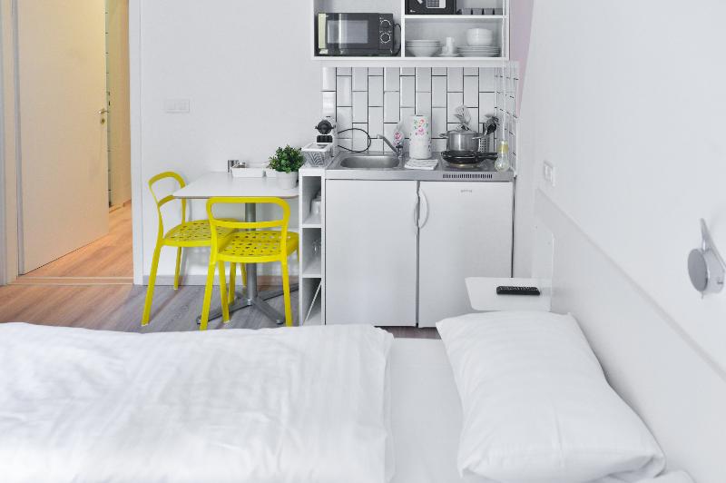 The Magazine Hotel & Apartments - Oda