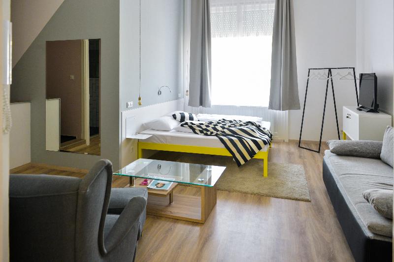 The Magazine Hotel & Apartments - Oda