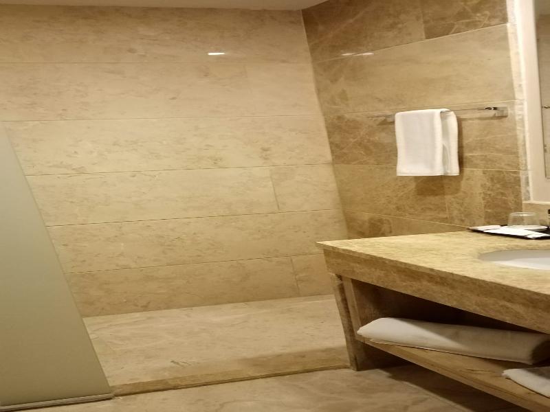 Ramada Encore By Wyndham Gebze - Oda