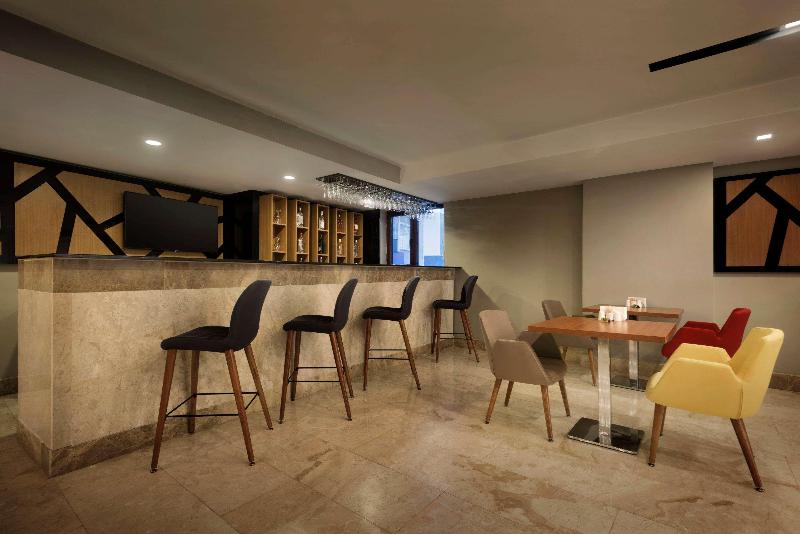 Ramada Encore By Wyndham Gebze - Restoran