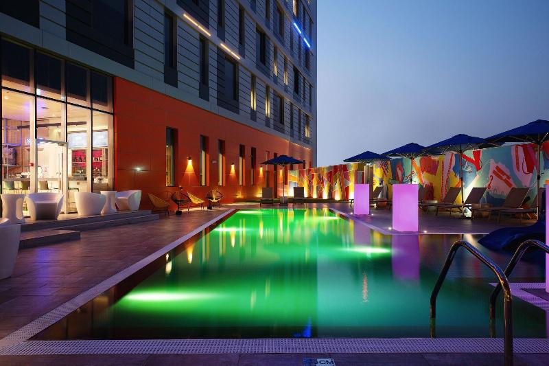 Aloft Dubai South - Havuz