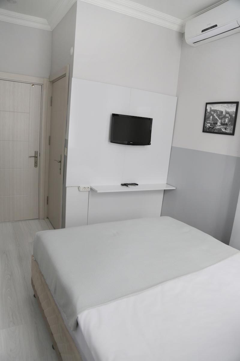 Bayer Hotel - Oda