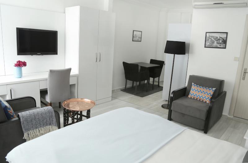 Bayer Hotel - Oda