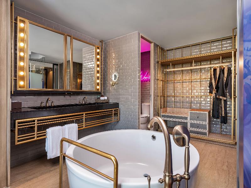 Hotel Indigo Phuket Patong - Oda