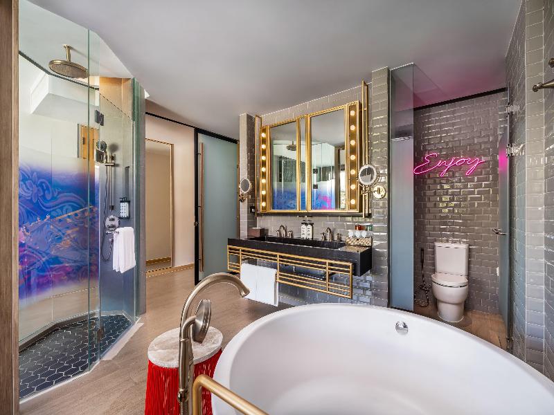 Hotel Indigo Phuket Patong - Oda
