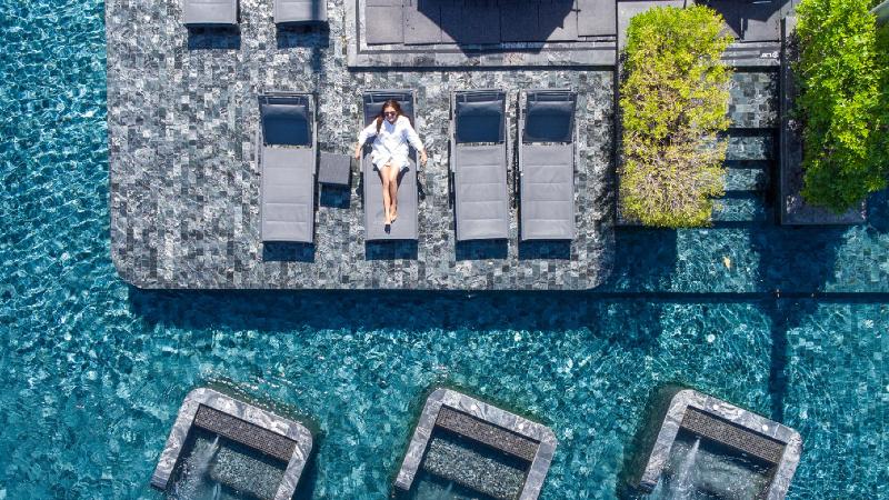 Hotel Indigo Phuket Patong - Havuz