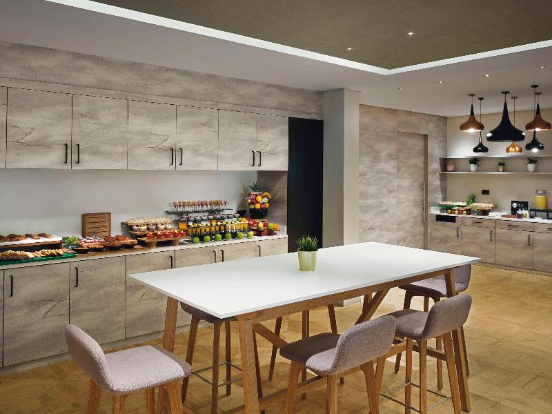 Movenpick Hotel Tahlia Jeddah - Toplantı