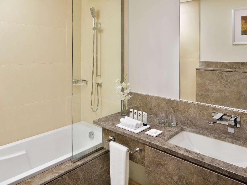 Movenpick Hotel Tahlia Jeddah - Oda