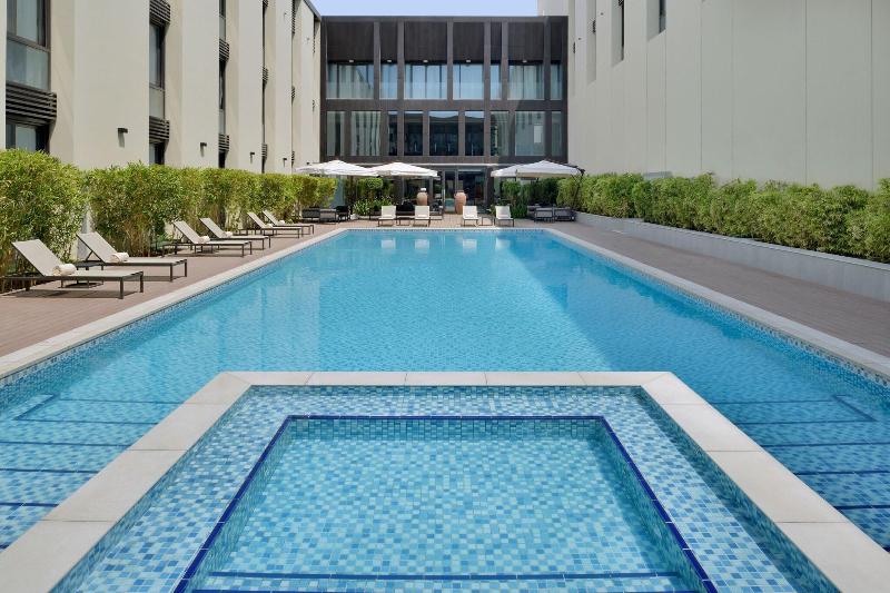 Movenpick Hotel Tahlia Jeddah - Havuz