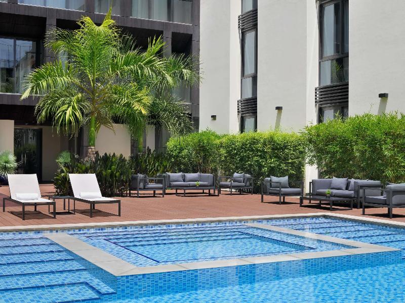 Movenpick Hotel Tahlia Jeddah - Havuz