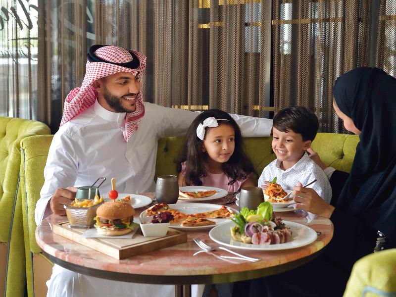 Movenpick Hotel Tahlia Jeddah - Restoran