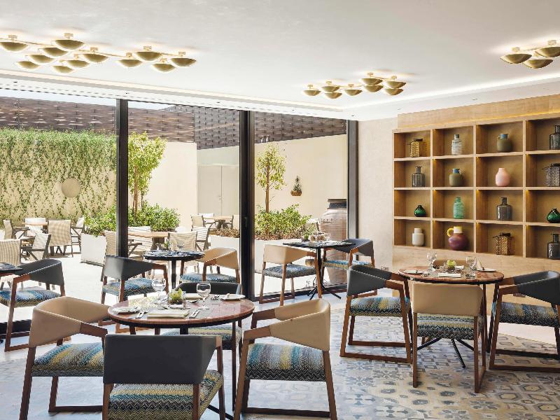Movenpick Hotel Tahlia Jeddah - Restoran