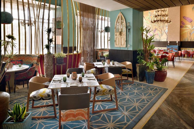 Movenpick Hotel Tahlia Jeddah - Restoran