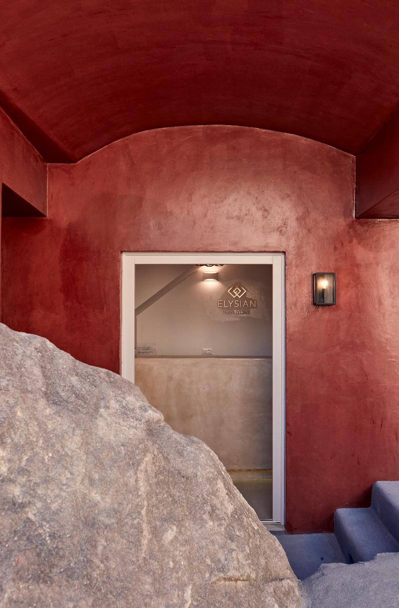 Elysian Santorini - Lobi