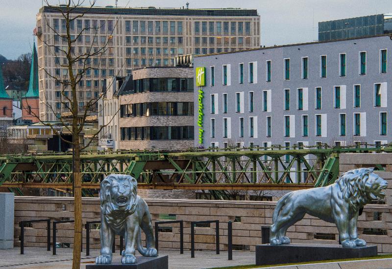 Holiday Inn Express Wuppertal Hauptbahnhof - Genel