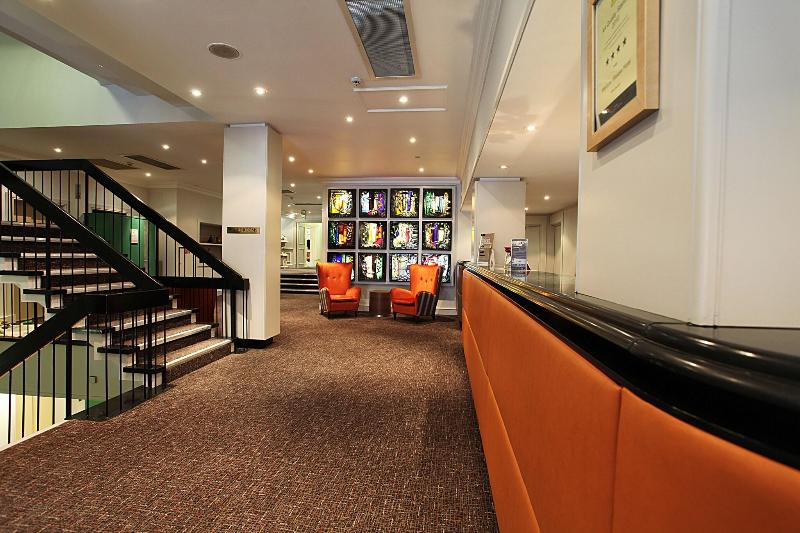 Winchester Wessex Hotel by Sunday - Lobi