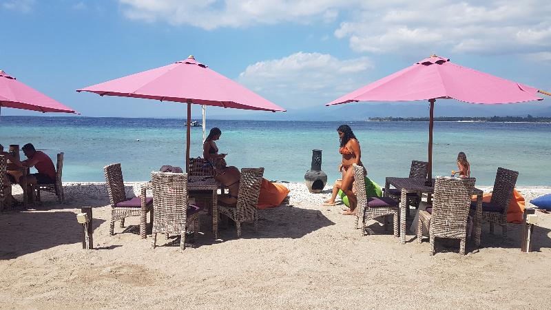 Meno Mojo Beach Resort - Restoran
