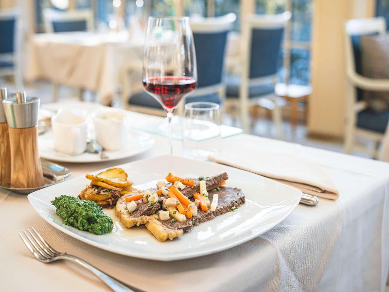 Interalpen-Hotel Tyrol - Restoran