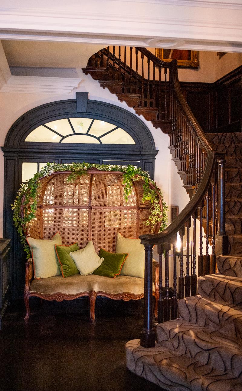 Castle Windsor Hotel - Genel