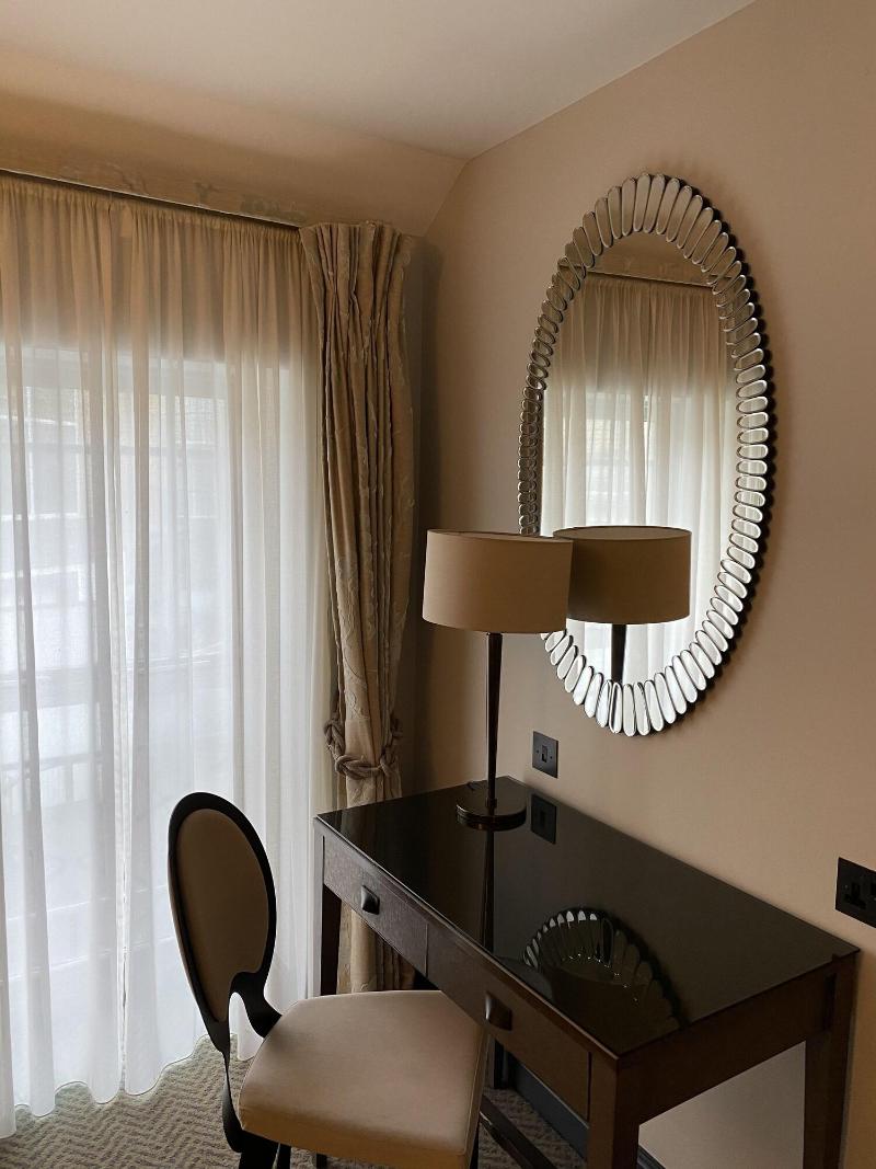 Castle Windsor Hotel - Oda