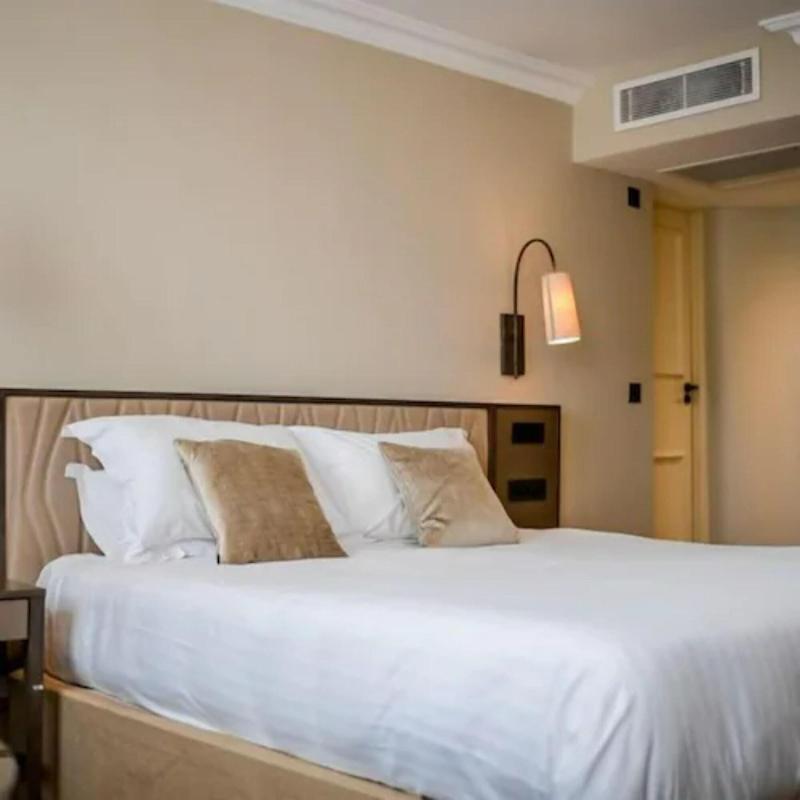 Castle Windsor Hotel - Oda