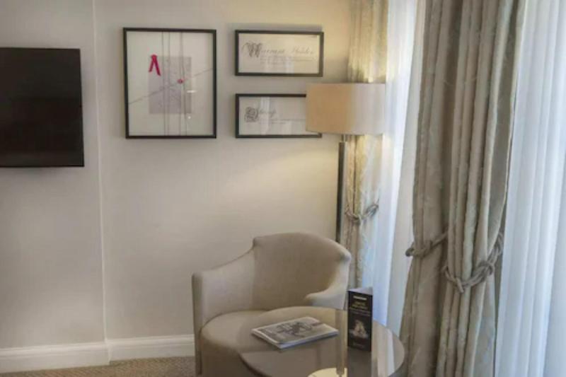 Castle Windsor Hotel - Oda