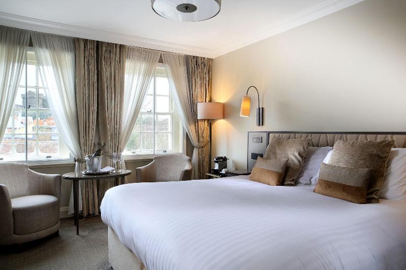 Castle Windsor Hotel - Oda