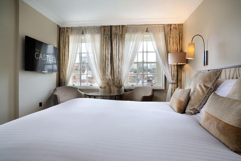 Castle Windsor Hotel - Oda