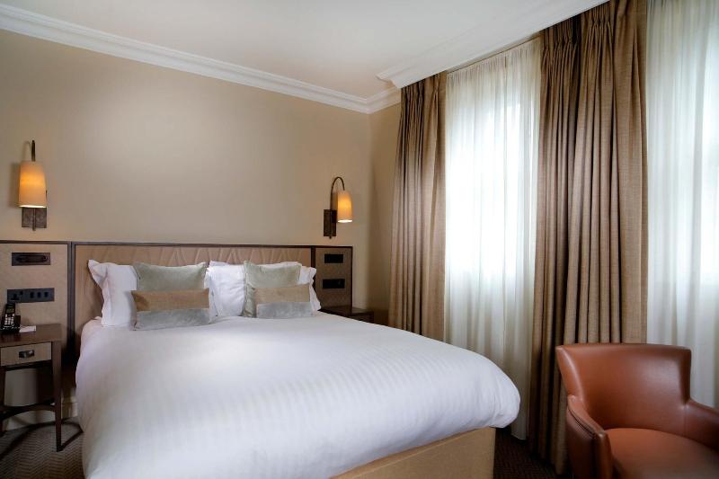 Castle Windsor Hotel - Oda