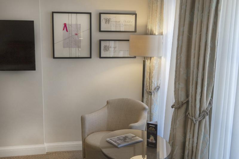 Castle Windsor Hotel - Oda