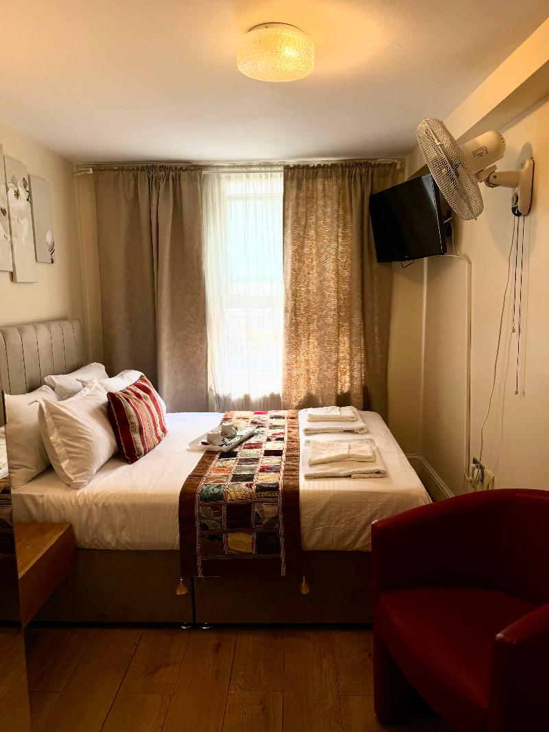 ABC Hyde Park Hotel - Oda