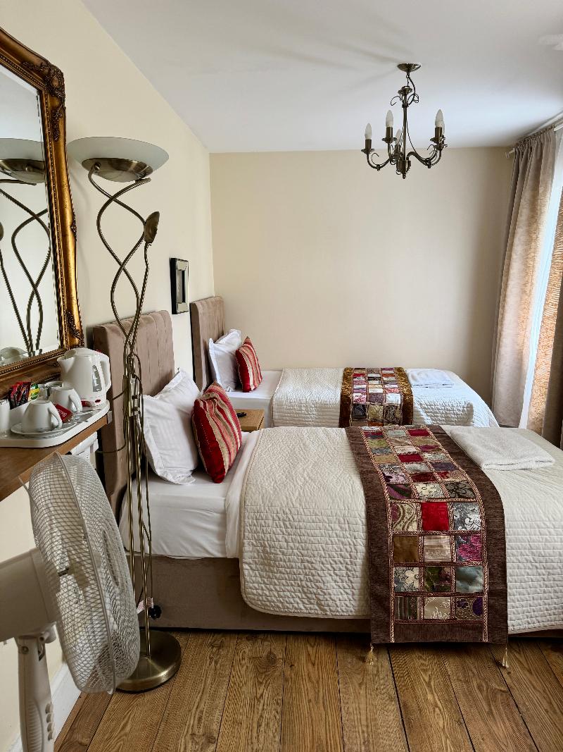 ABC Hyde Park Hotel - Oda