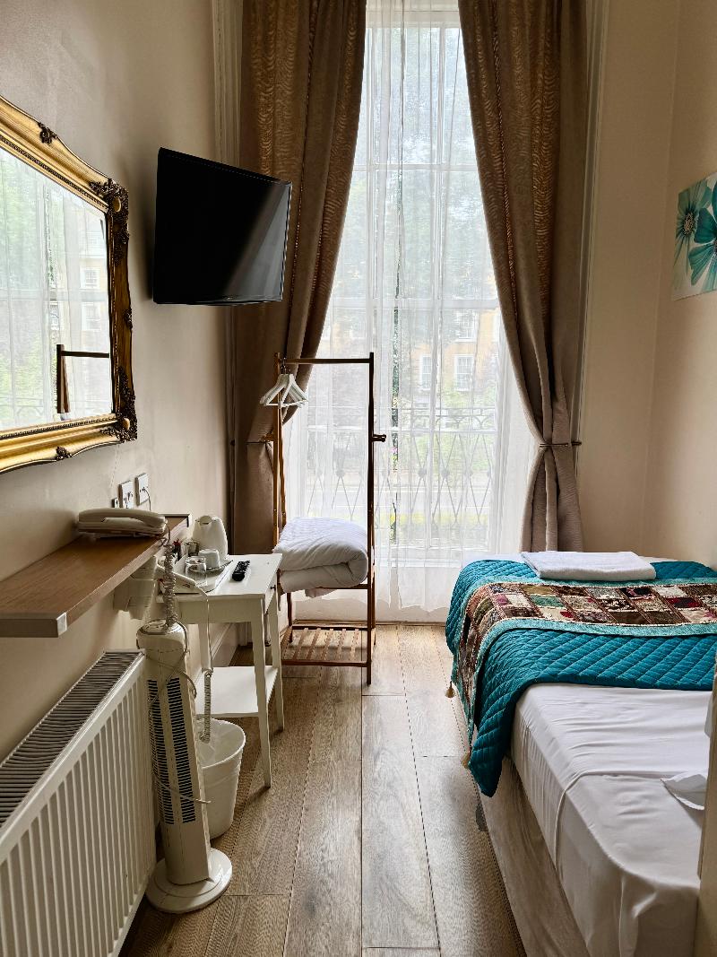 ABC Hyde Park Hotel - Oda