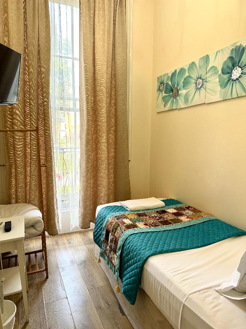 ABC Hyde Park Hotel - Oda