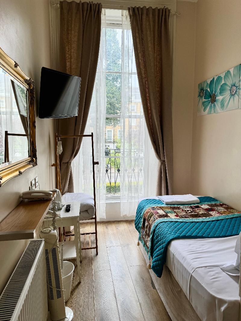ABC Hyde Park Hotel - Oda