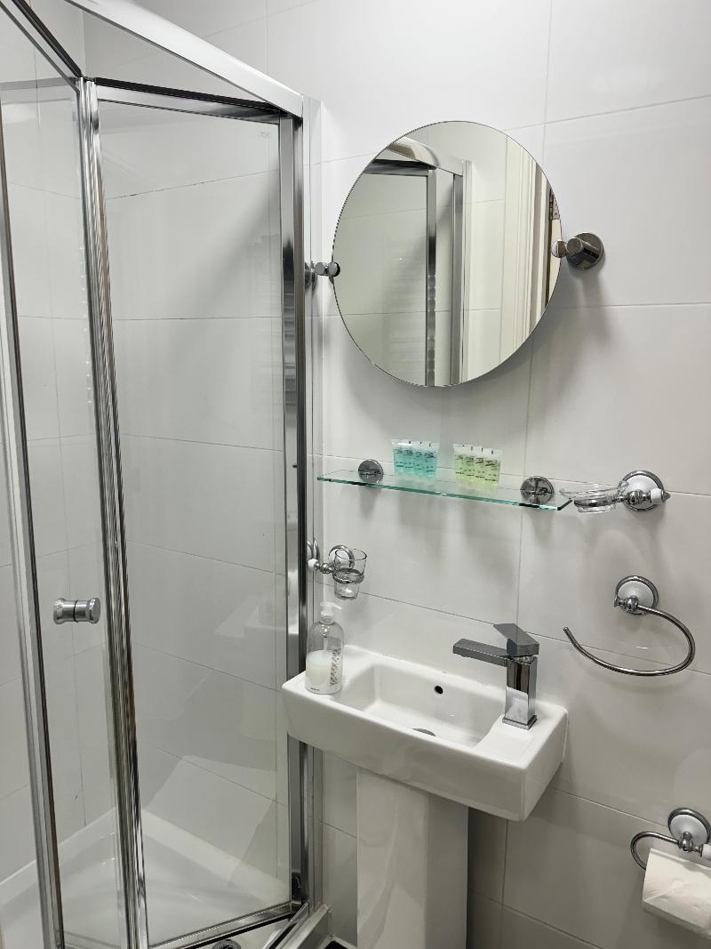 ABC Hyde Park Hotel - Oda