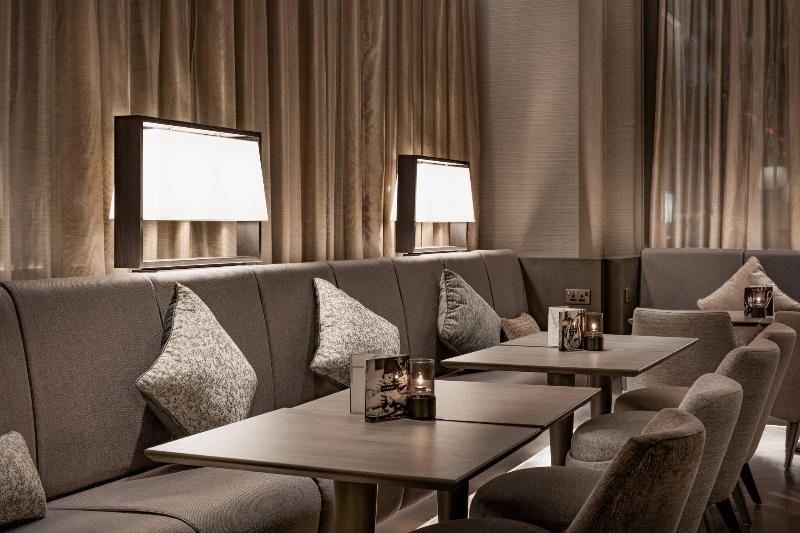 AC Hotel Manchester City Centre - Lobi