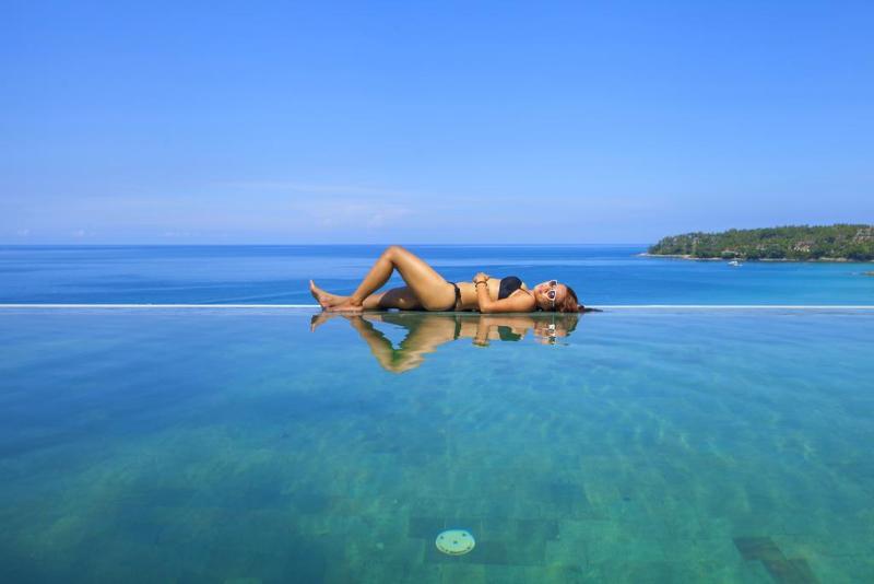 Norn Talay Surin Beach Phuket - Havuz