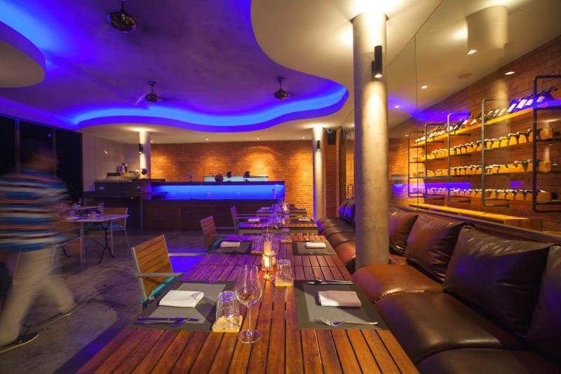 Norn Talay Surin Beach Phuket - Restoran
