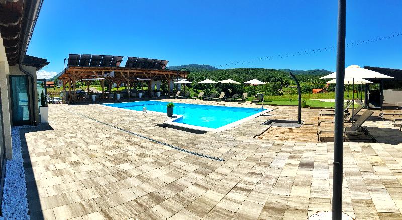 16 Lakes Hotel - Genel